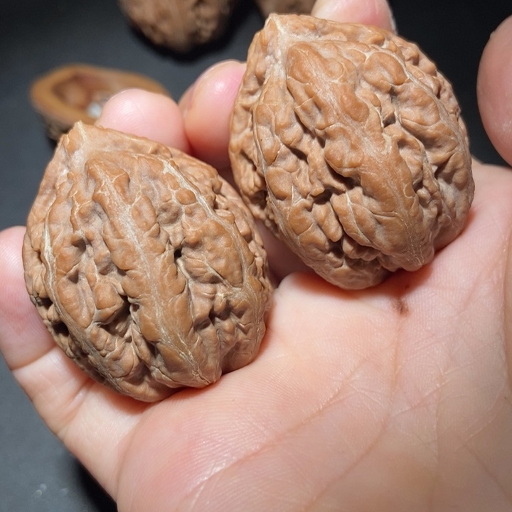 文玩核桃把件东北楸子小雪30