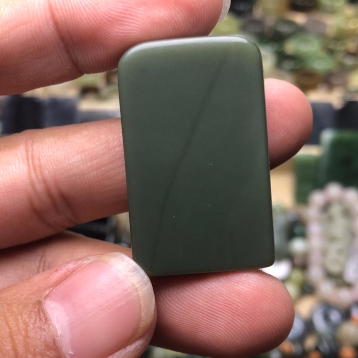 A***n和田玉未镶嵌颈饰