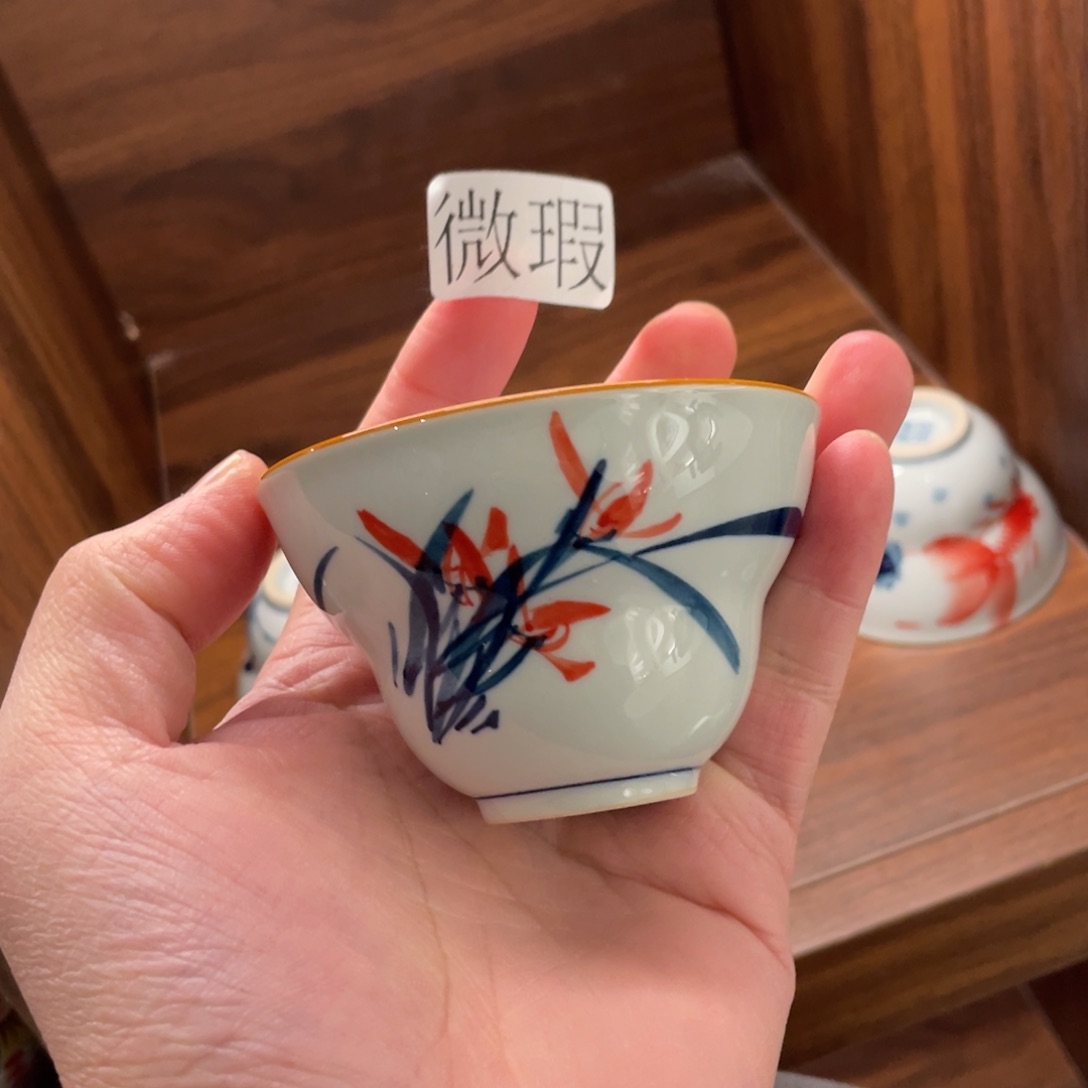 釉下手绘茶具微瑕