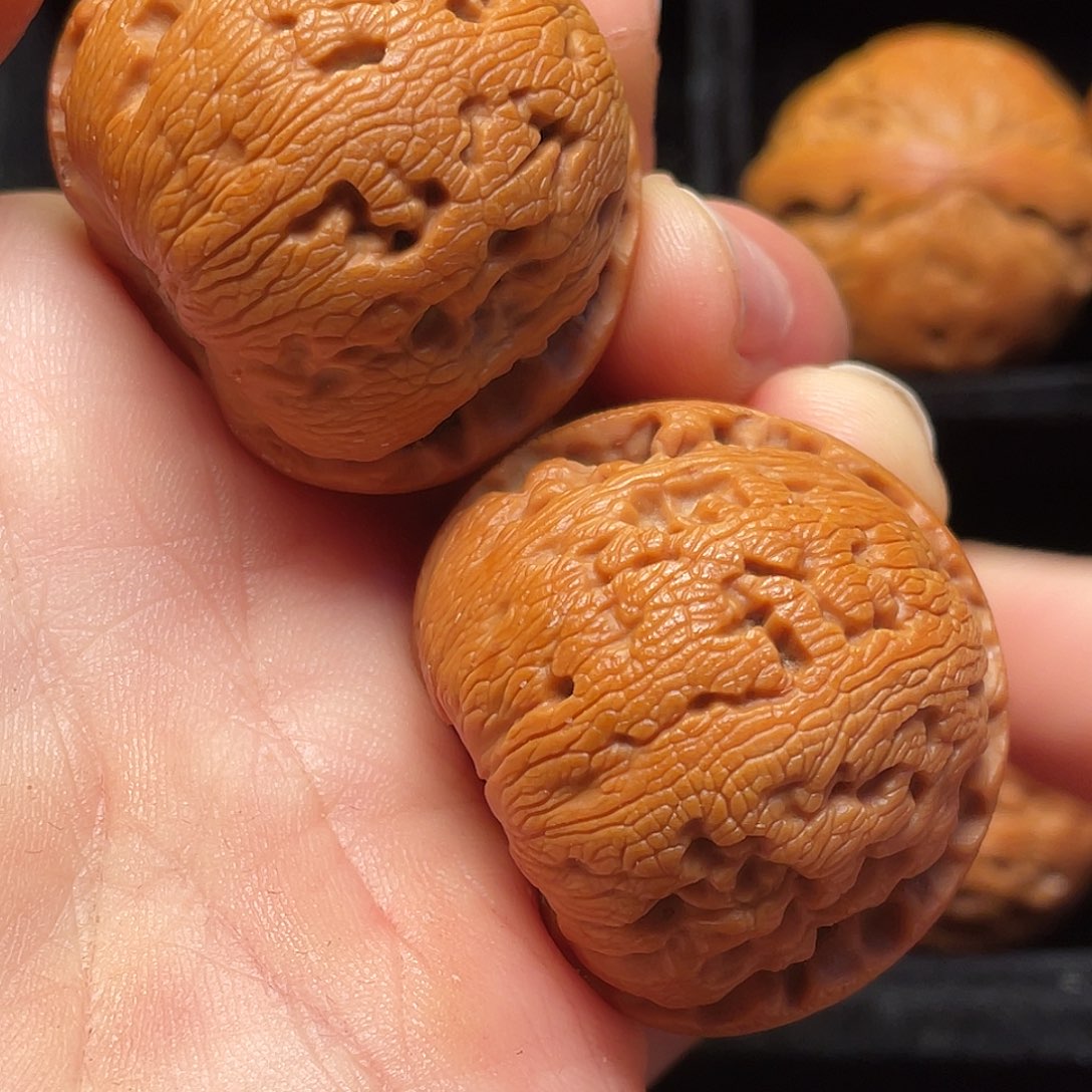 文玩核桃把件秦岭山脉核桃