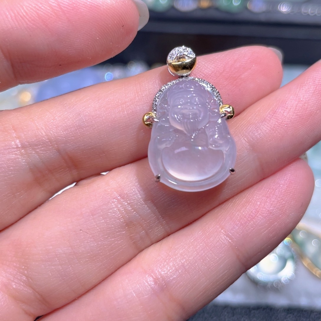 颈饰18K金镶嵌翡翠翡翠