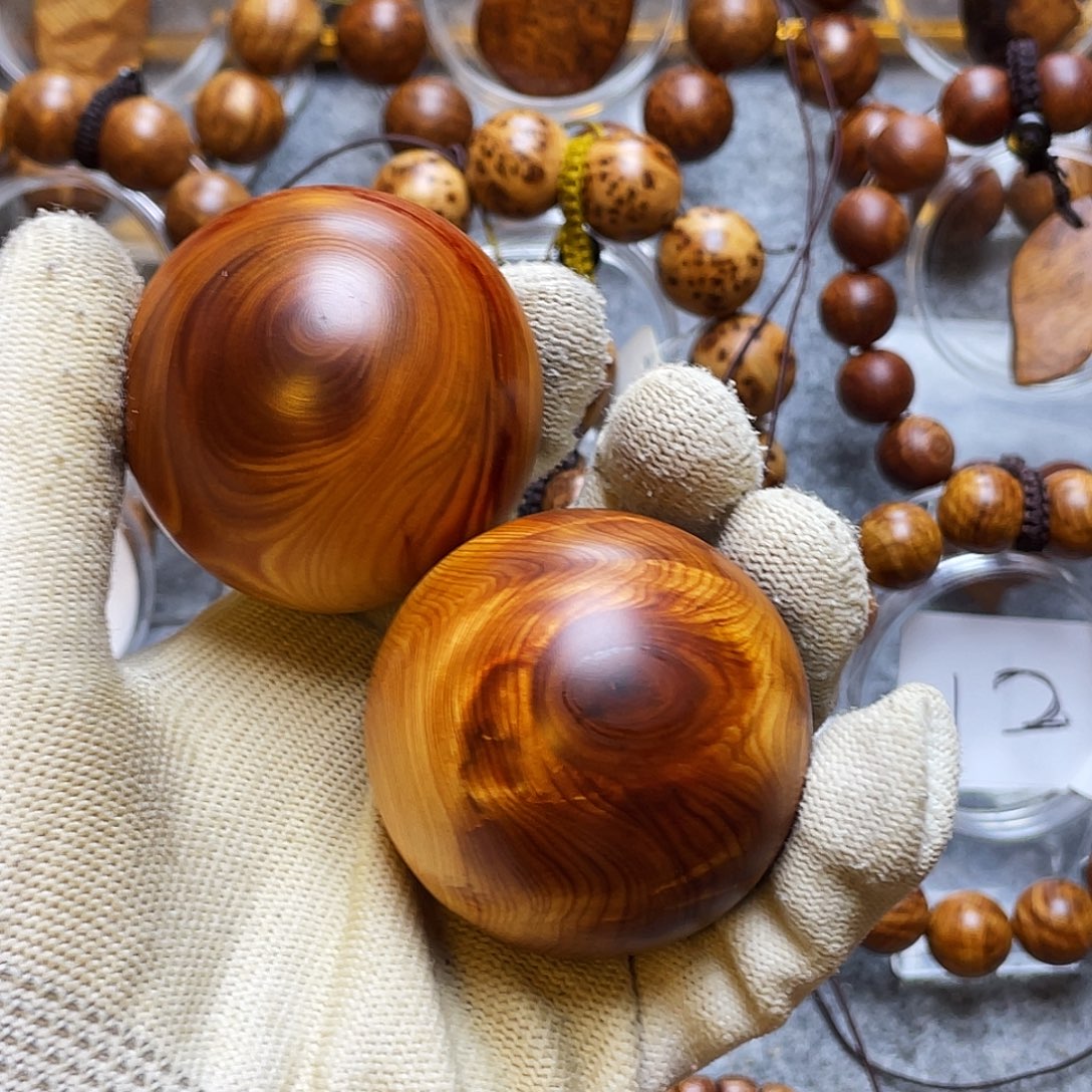 *****柏木手串/手链太行崖柏陈化5.0闪电龙眼手球一对