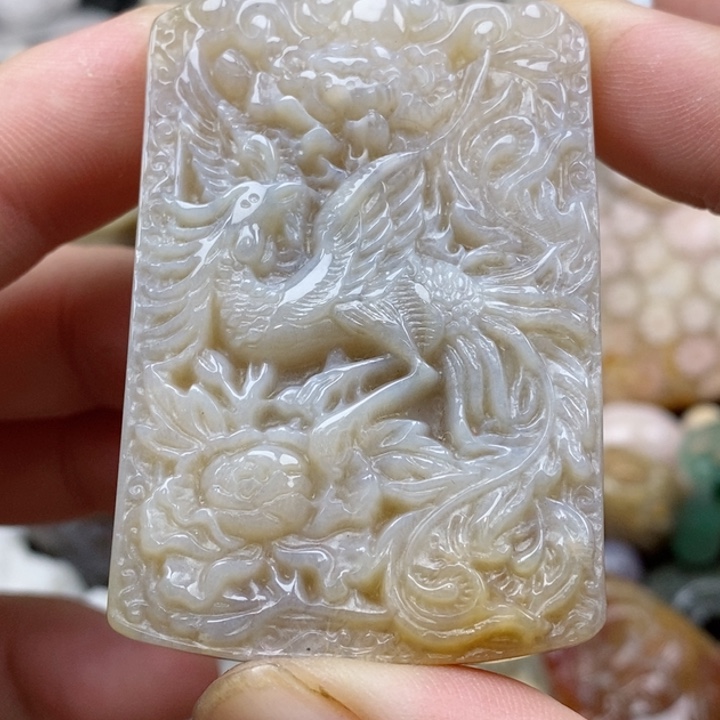 硅化珊瑚（珊瑚玉）未镶嵌颈饰