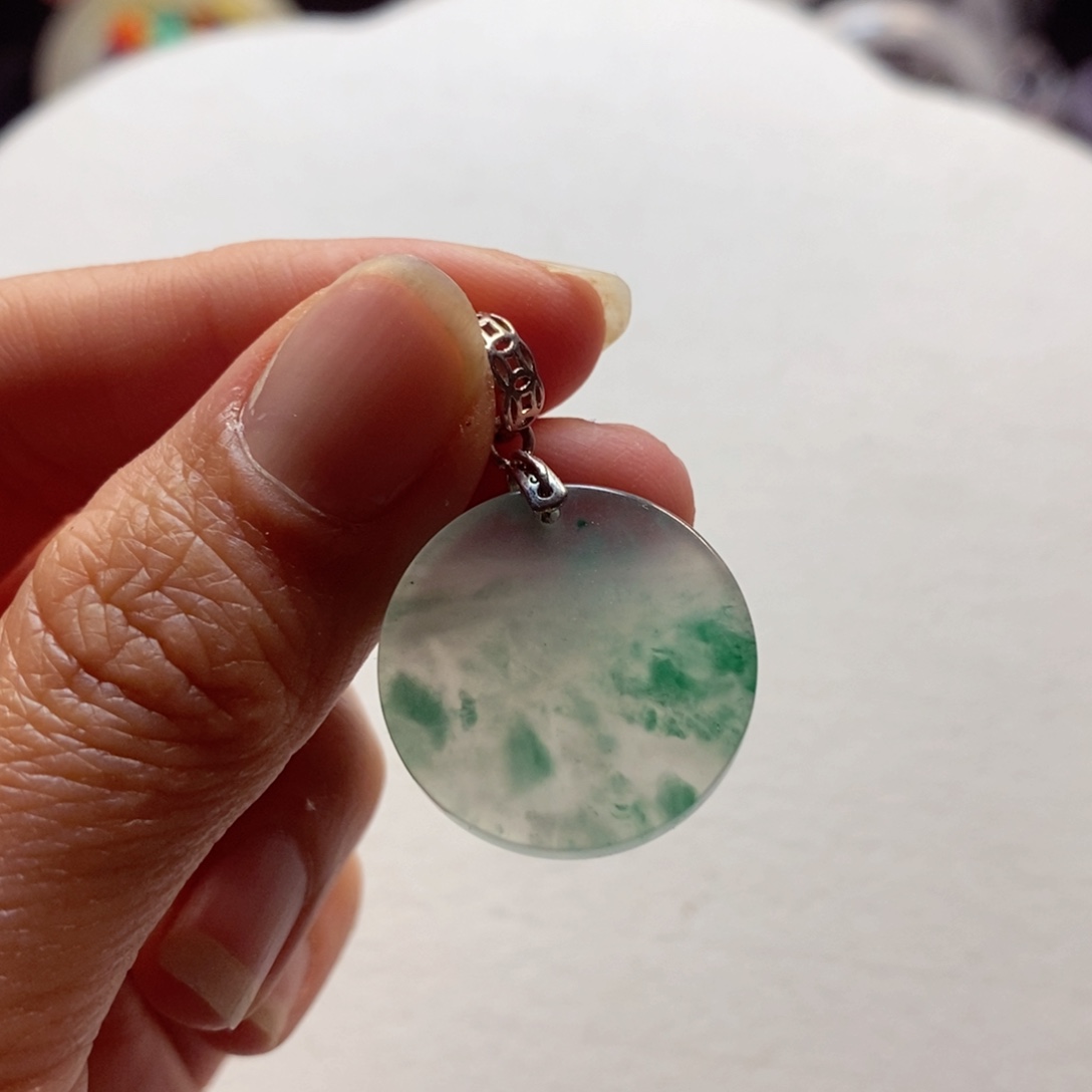 石英质玉颈饰未镶嵌