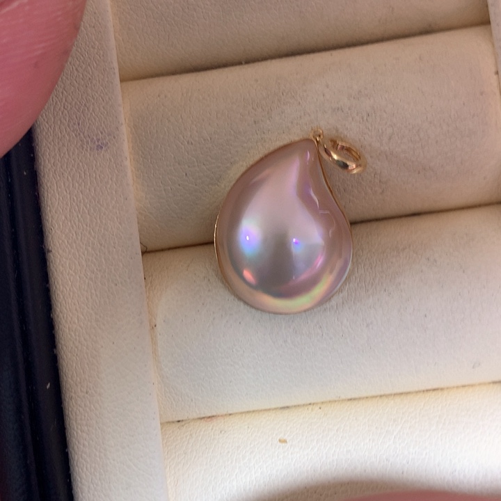 18K金镶嵌颈饰拼合珍珠（马贝珠）