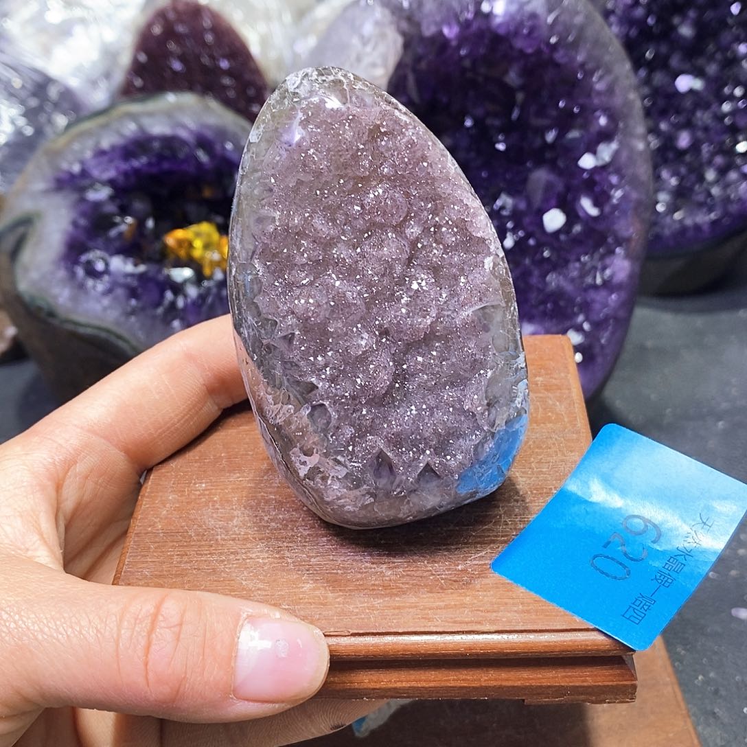 水晶大型摆件（非配饰）未镶嵌