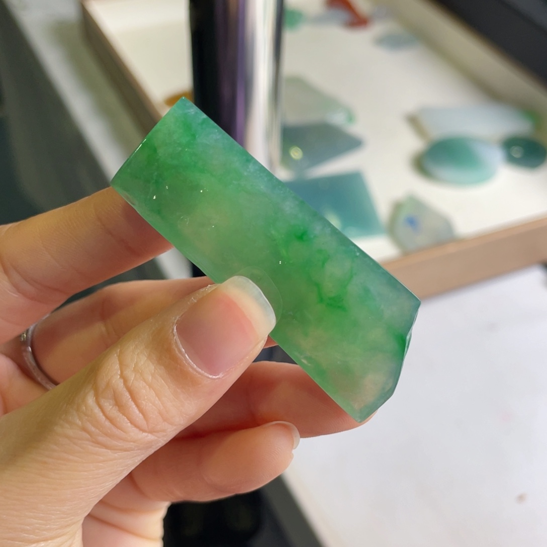 定制翡翠未镶嵌包工包料