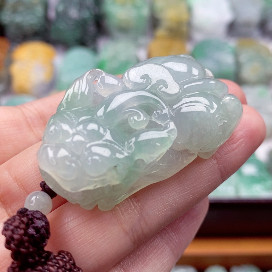 翡翠颈饰未镶嵌翡翠