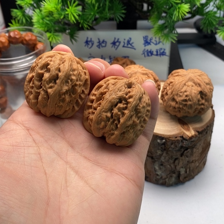 吊坠文玩核桃36全品九龙