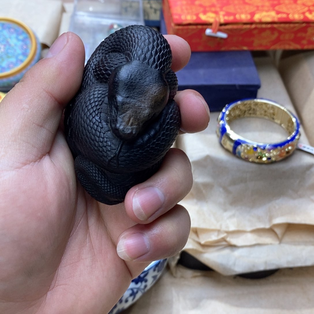 大叶紫檀（黑酸枝木类）