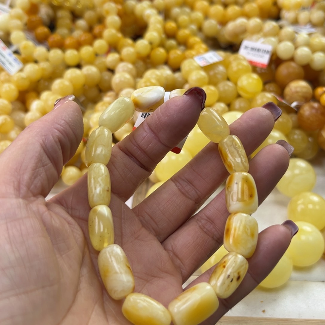 琥珀珠宝奇石未镶嵌