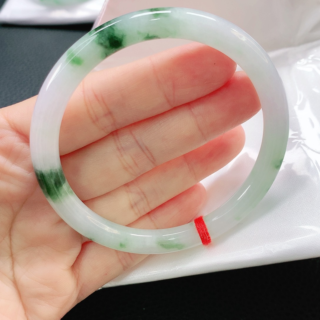 未镶嵌手镯翡翠63圆