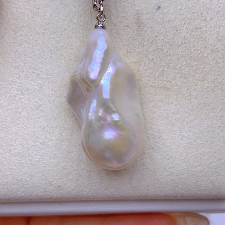 淡水珍珠吊坠(赠链)未镶嵌