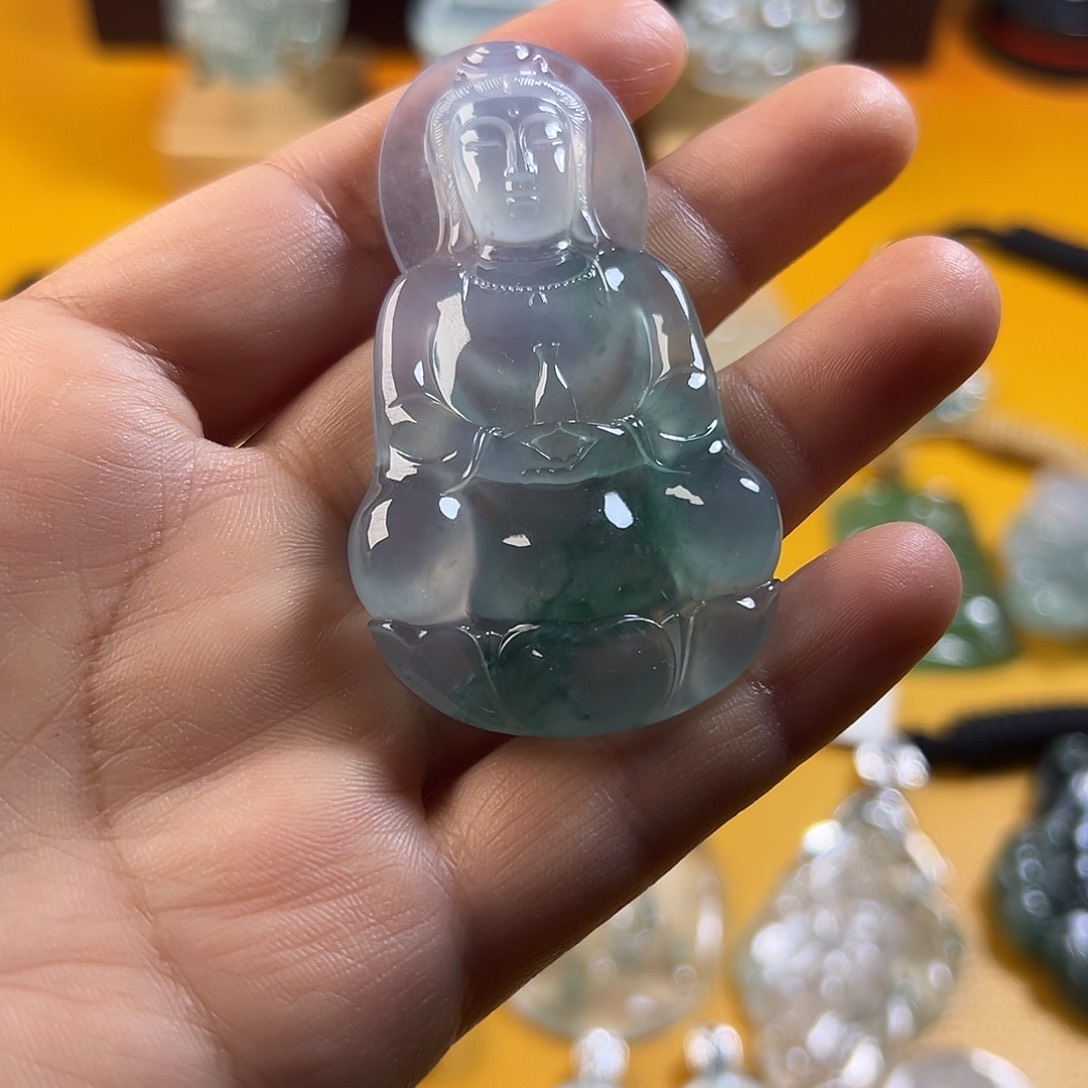 翡翠未镶嵌挂件高冰飘花观音