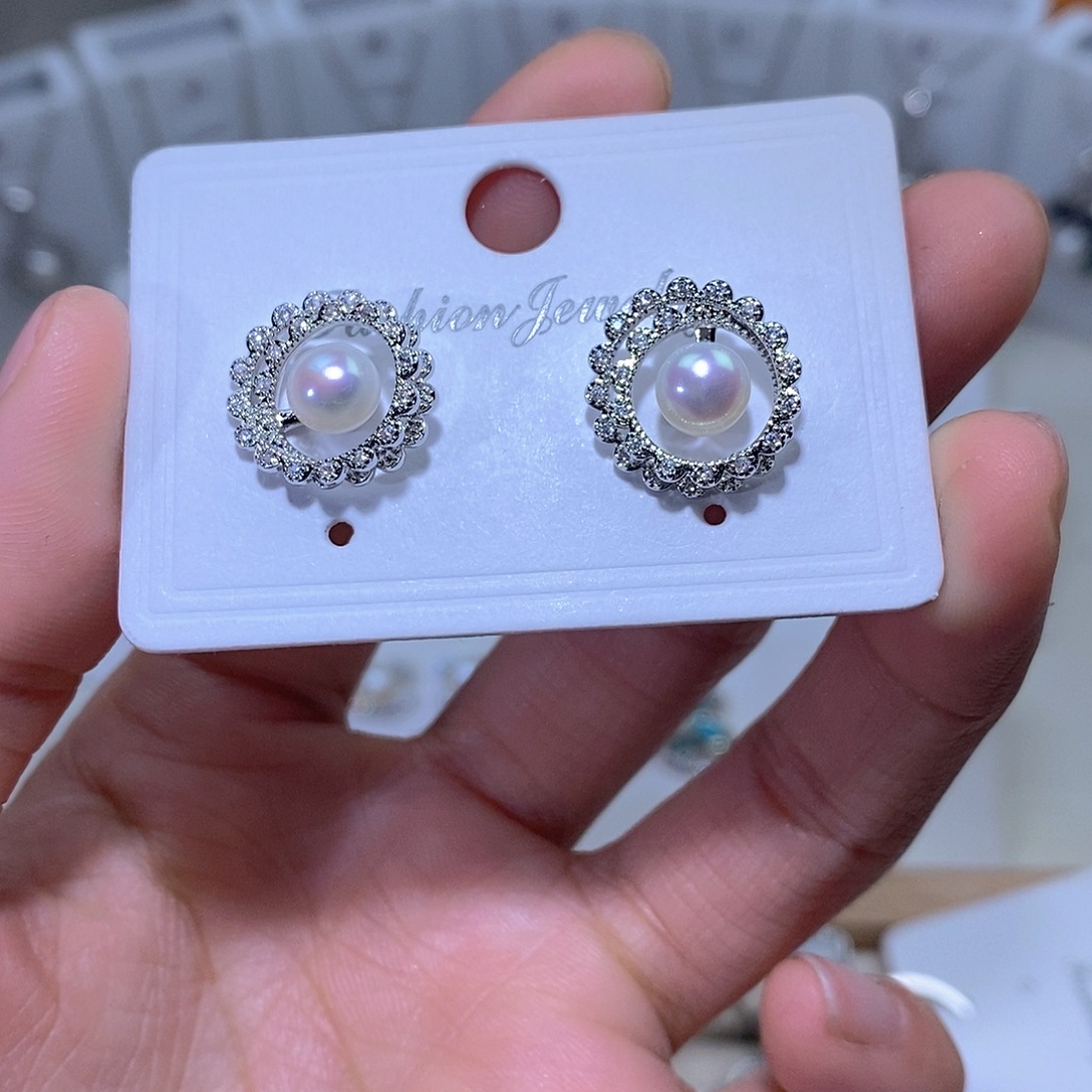 淡水珍珠耳饰未镶嵌