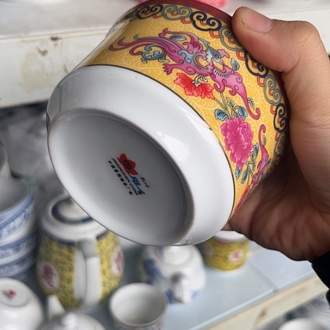 陶瓷炖盅一个陶瓷