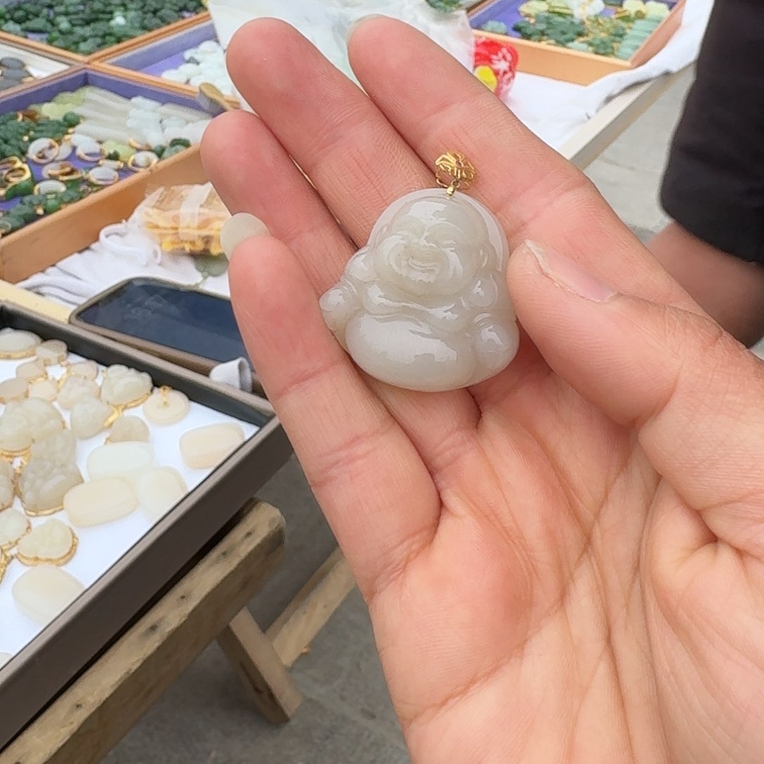 和田玉颈饰18K金镶嵌