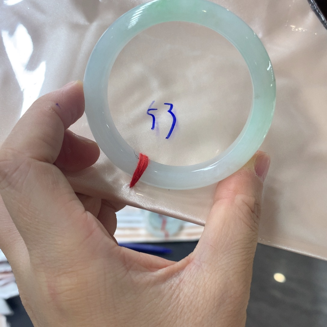 翡翠未镶嵌手镯翡翠