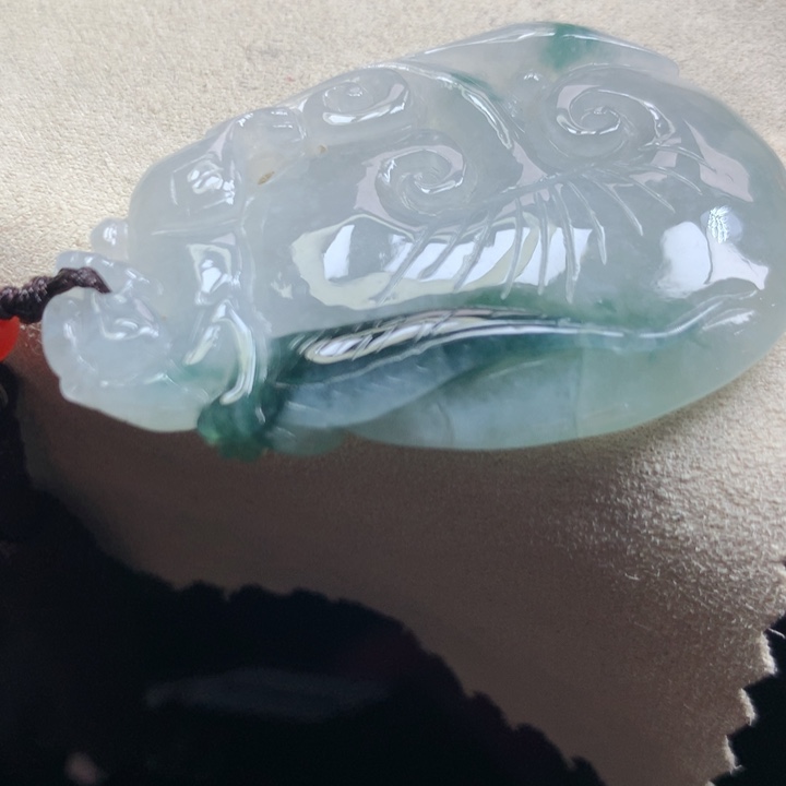 翡翠颈饰未镶嵌吊坠