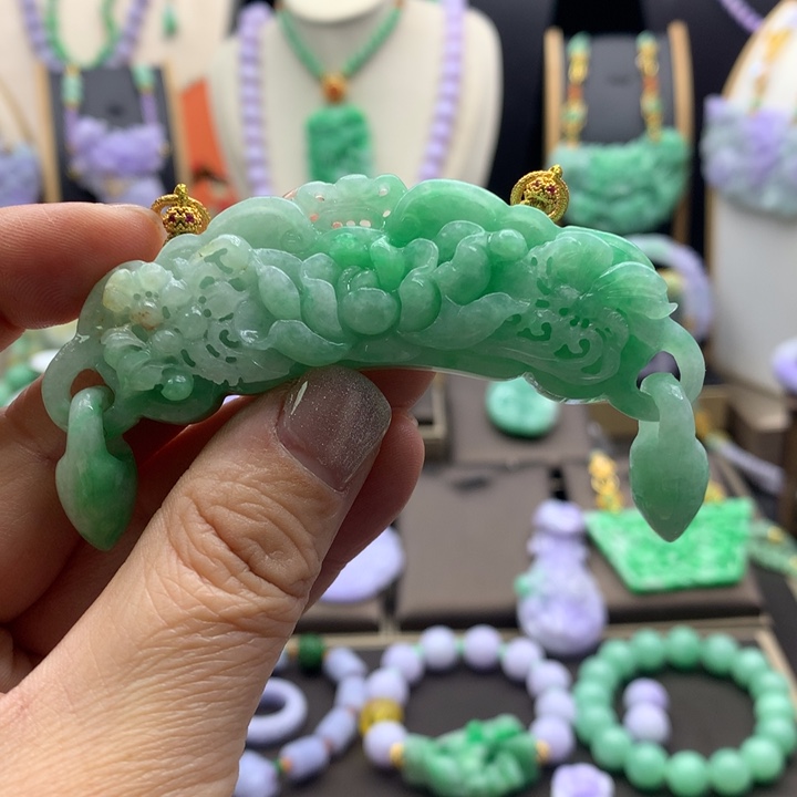 翡翠吊坠(不含链)未镶嵌