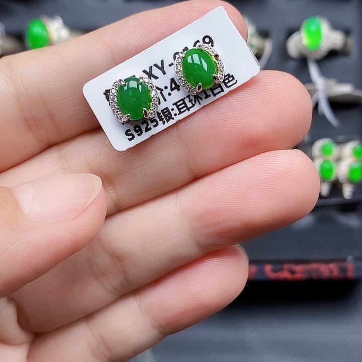 翡翠未镶嵌戒指缅甸翡翠