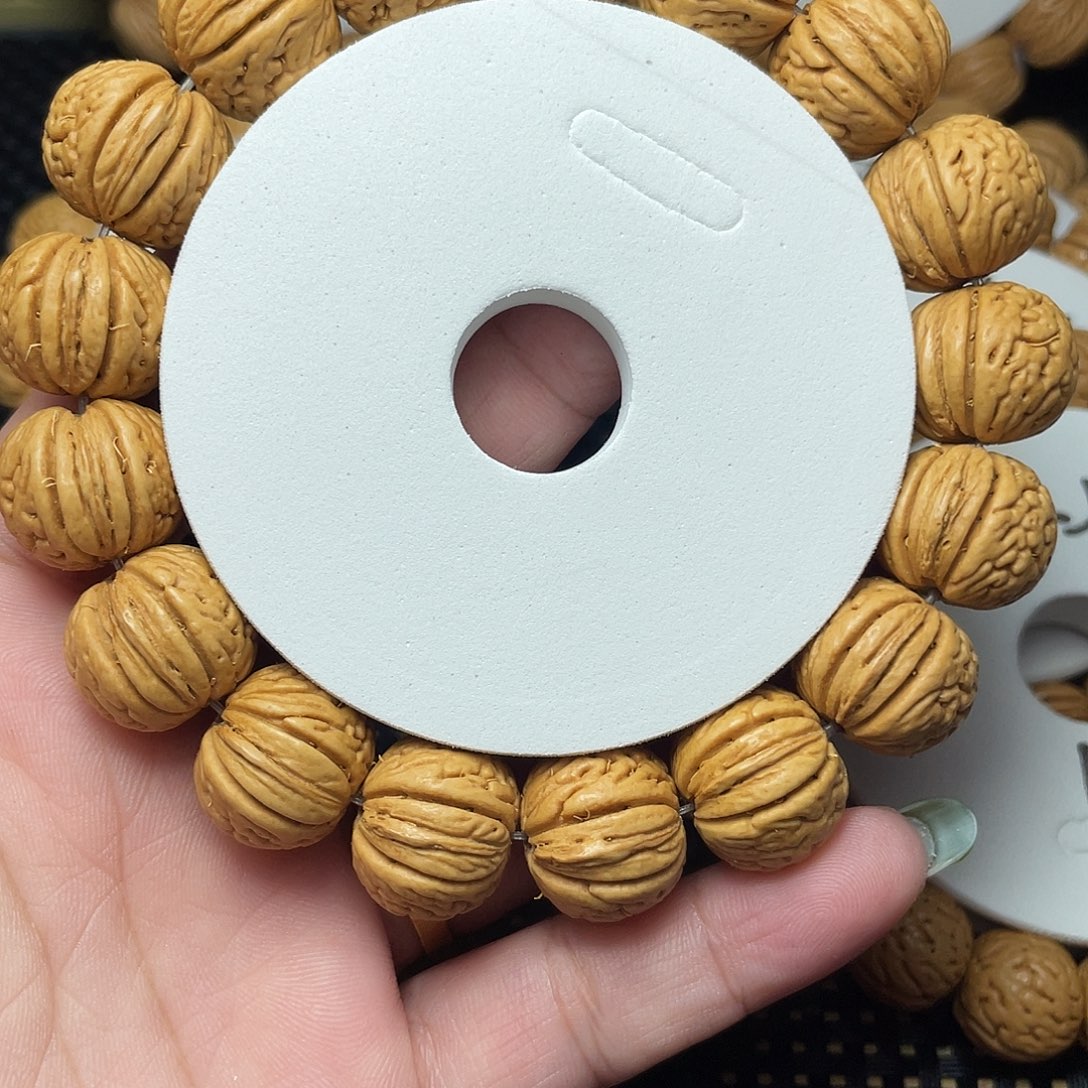 山***庆桃木皮质规整度真高！