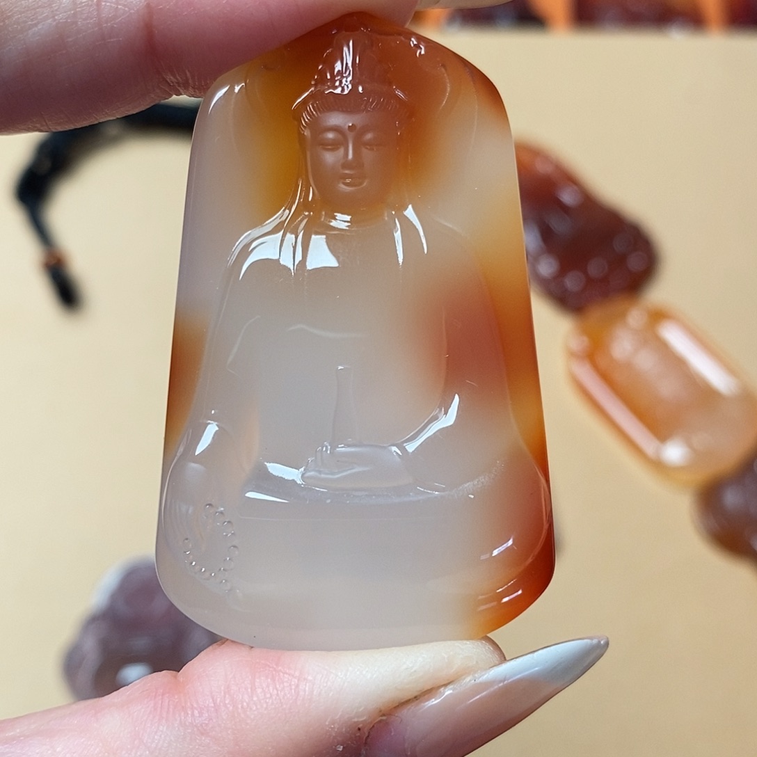 岁***好玛瑙/玉髓未镶嵌颈饰