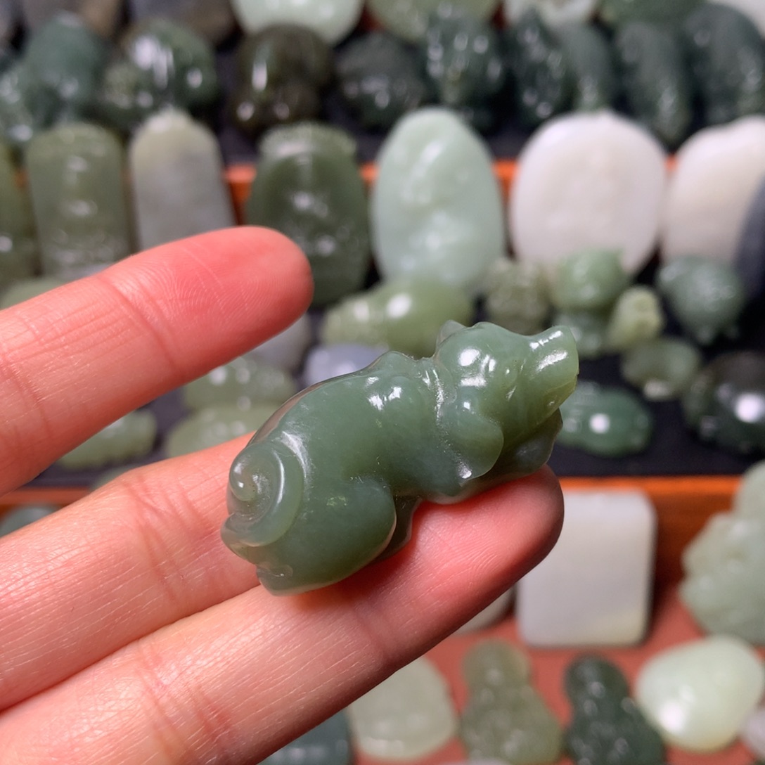 和田玉颈饰未镶嵌挂件09