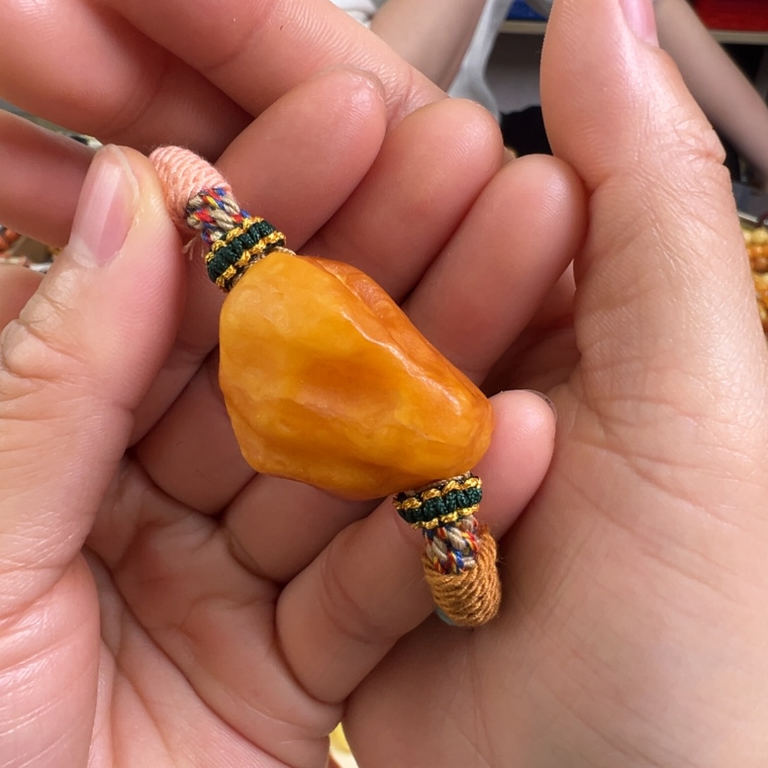 琥珀裸石未镶嵌蜜蜡