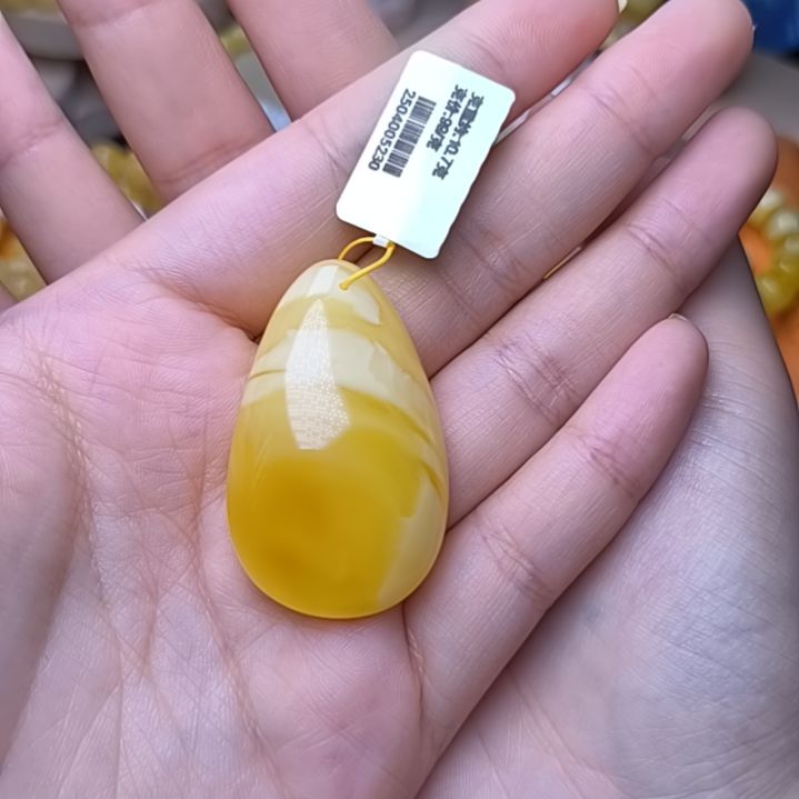 未镶嵌蜜蜡裸石水滴吊坠