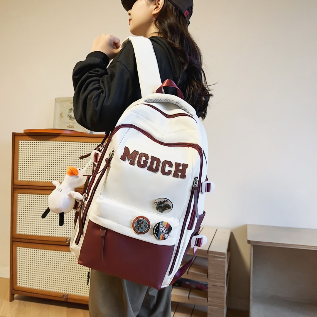书包女大学生旅行包高中学生男背包初中生小学生大容量减负双肩包