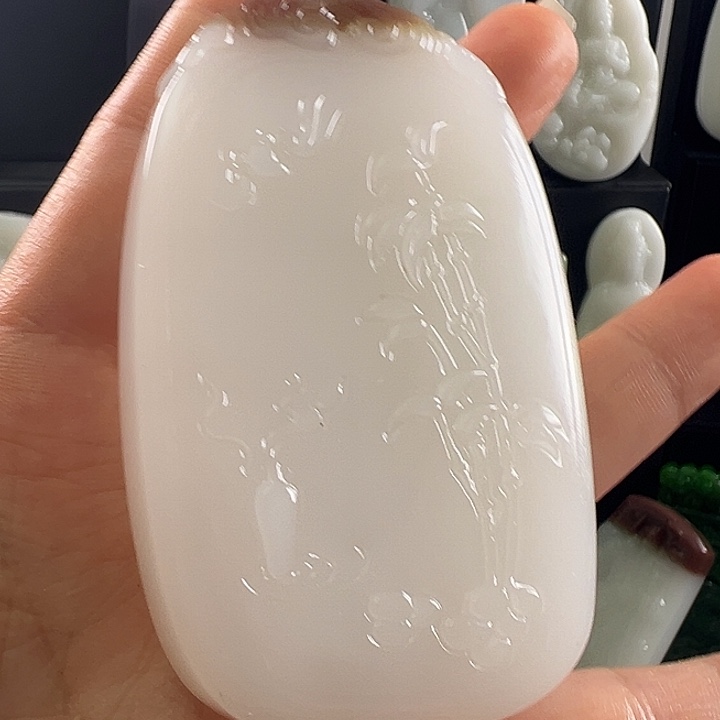 和田玉未镶嵌颈饰