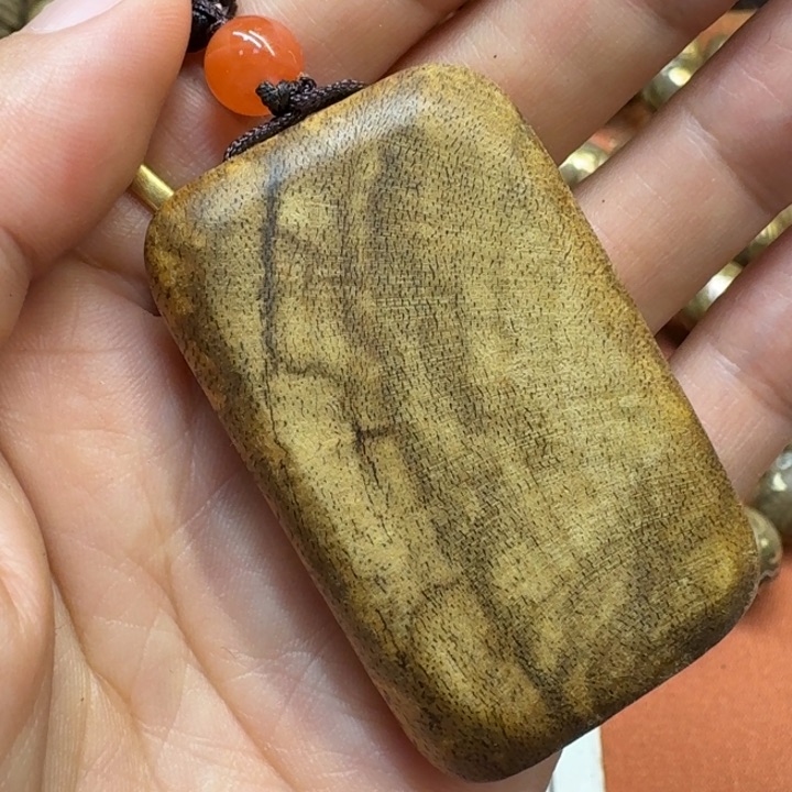 大叶紫檀（黑酸枝木类）