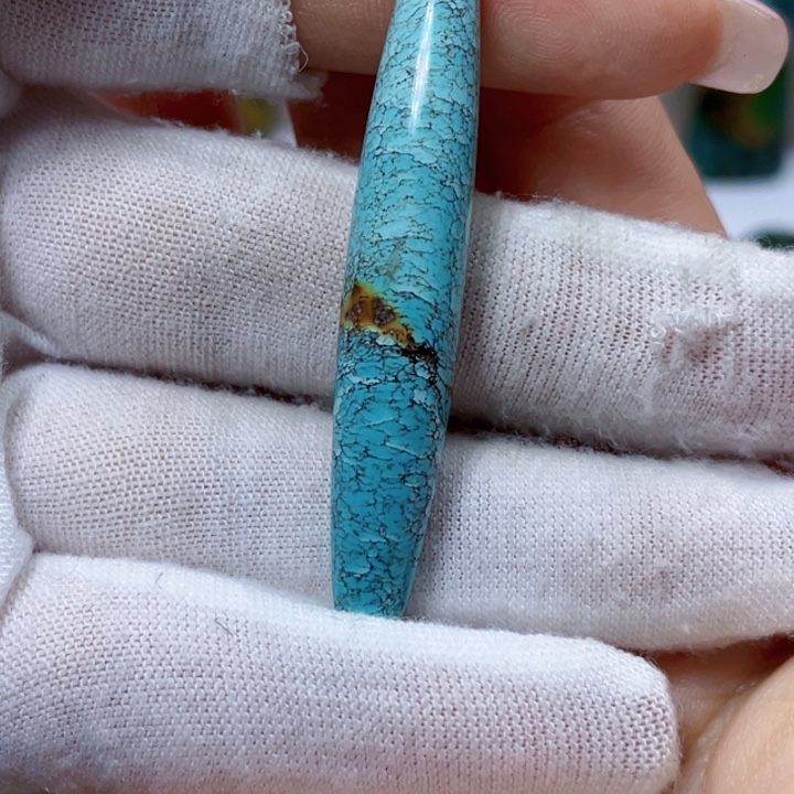 绿松石未镶嵌饰品