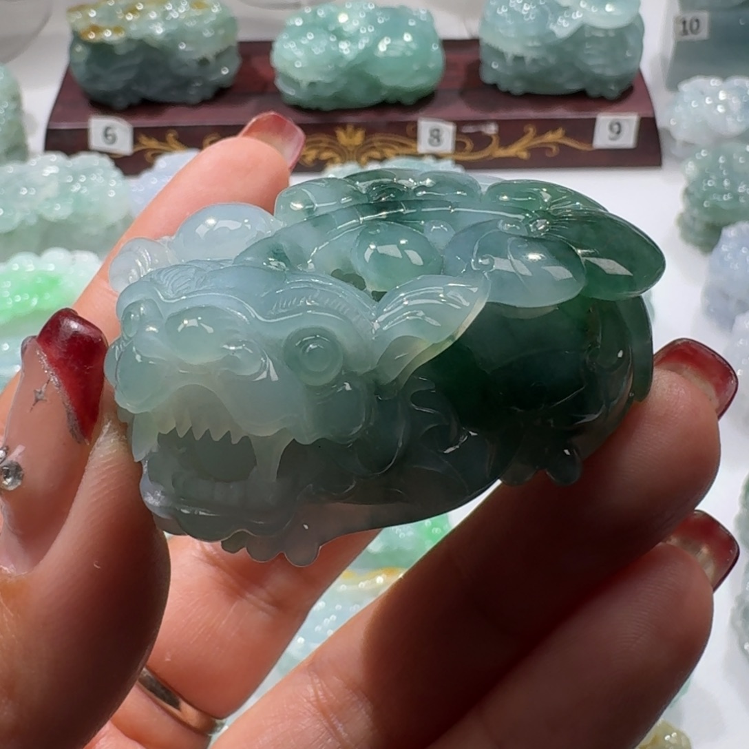 定制翡翠未镶嵌蓝**海貔貅