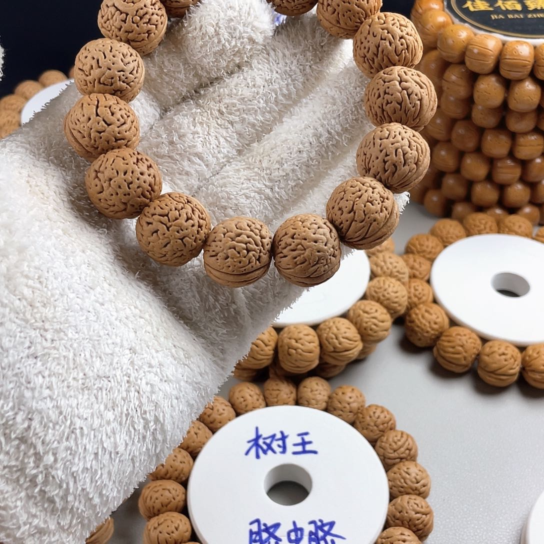 吊坠桃核大个桃核
