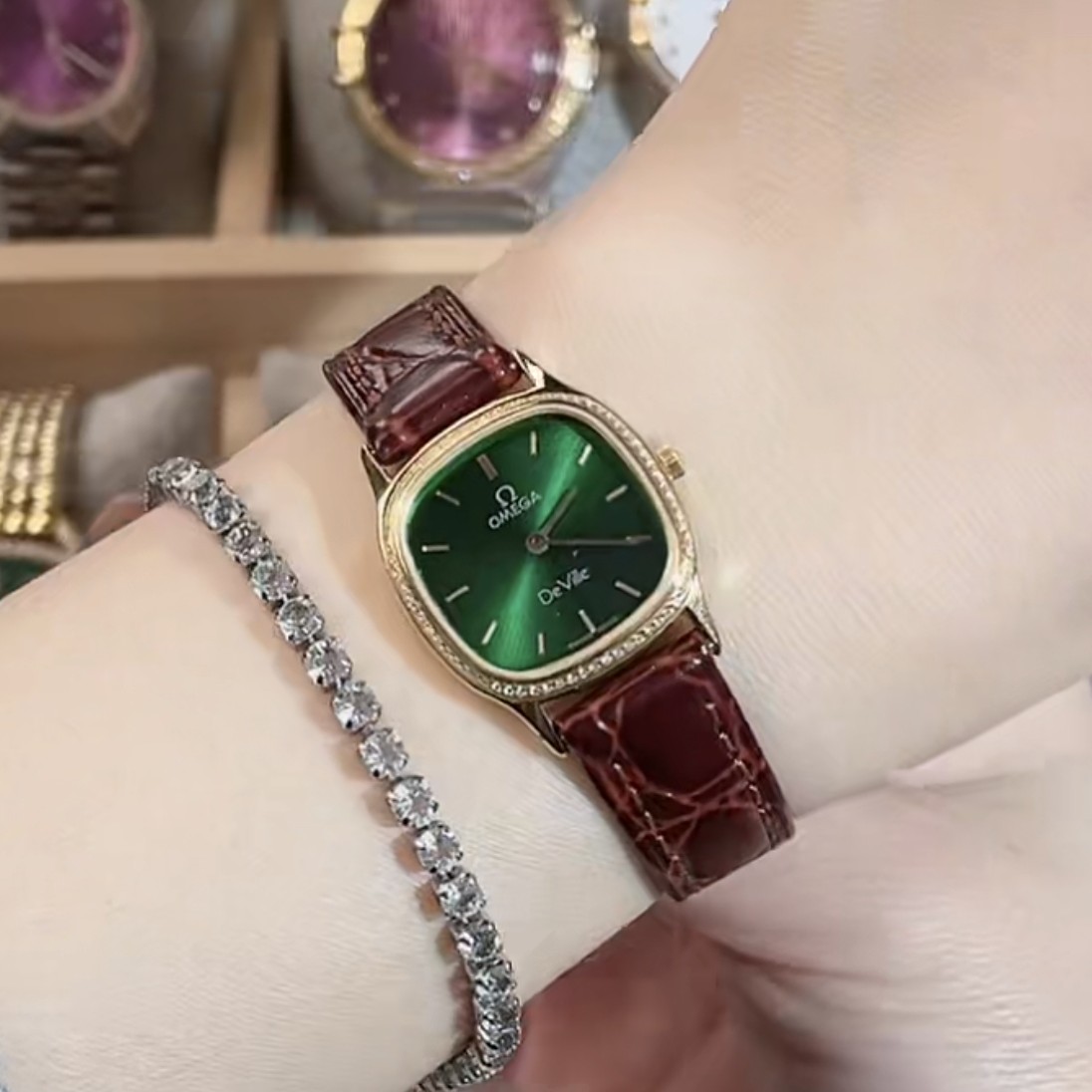 95新 Omega/欧米茄 福利款！！/石英/女表/TJ016