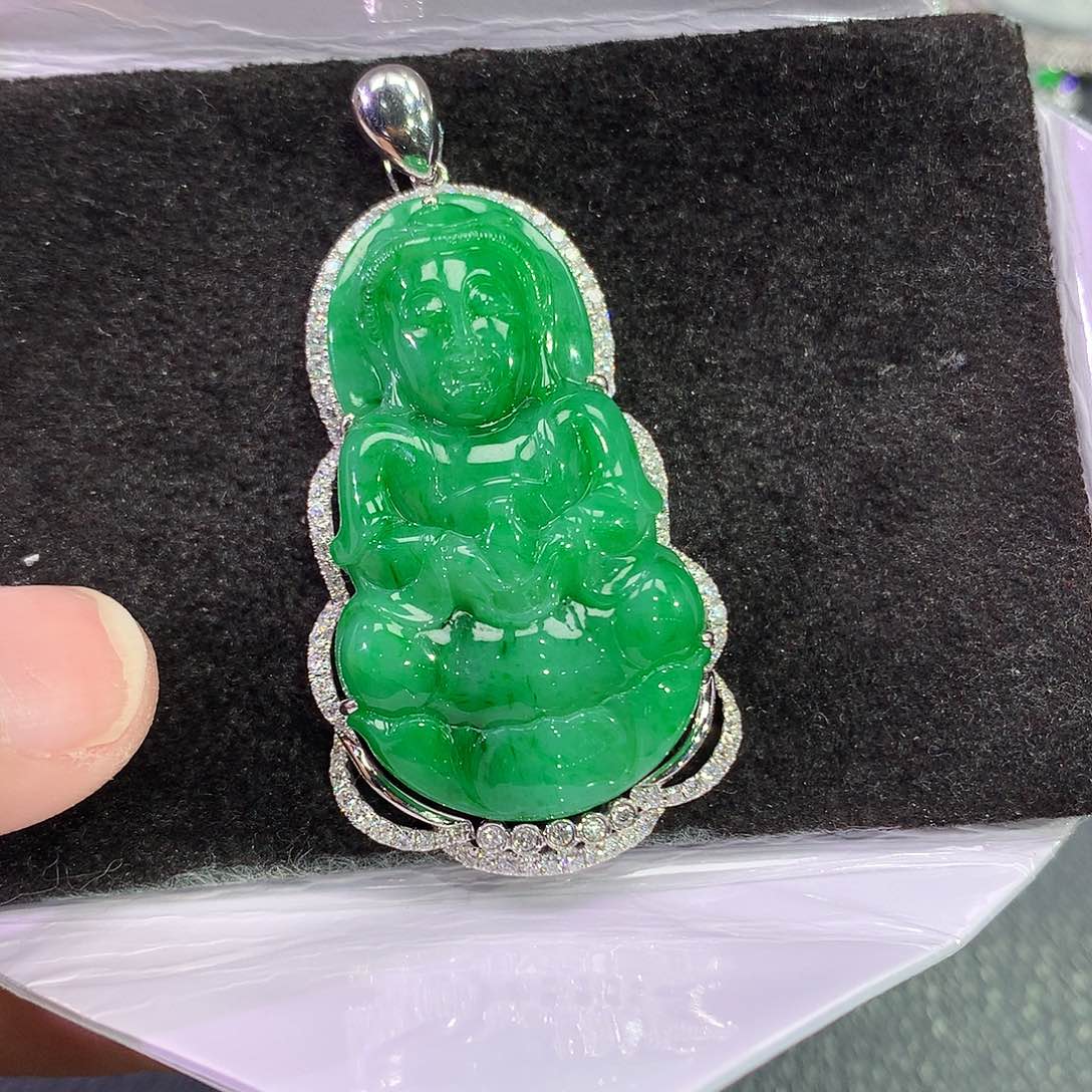 翡翠18K金镶嵌吊坠(赠链)