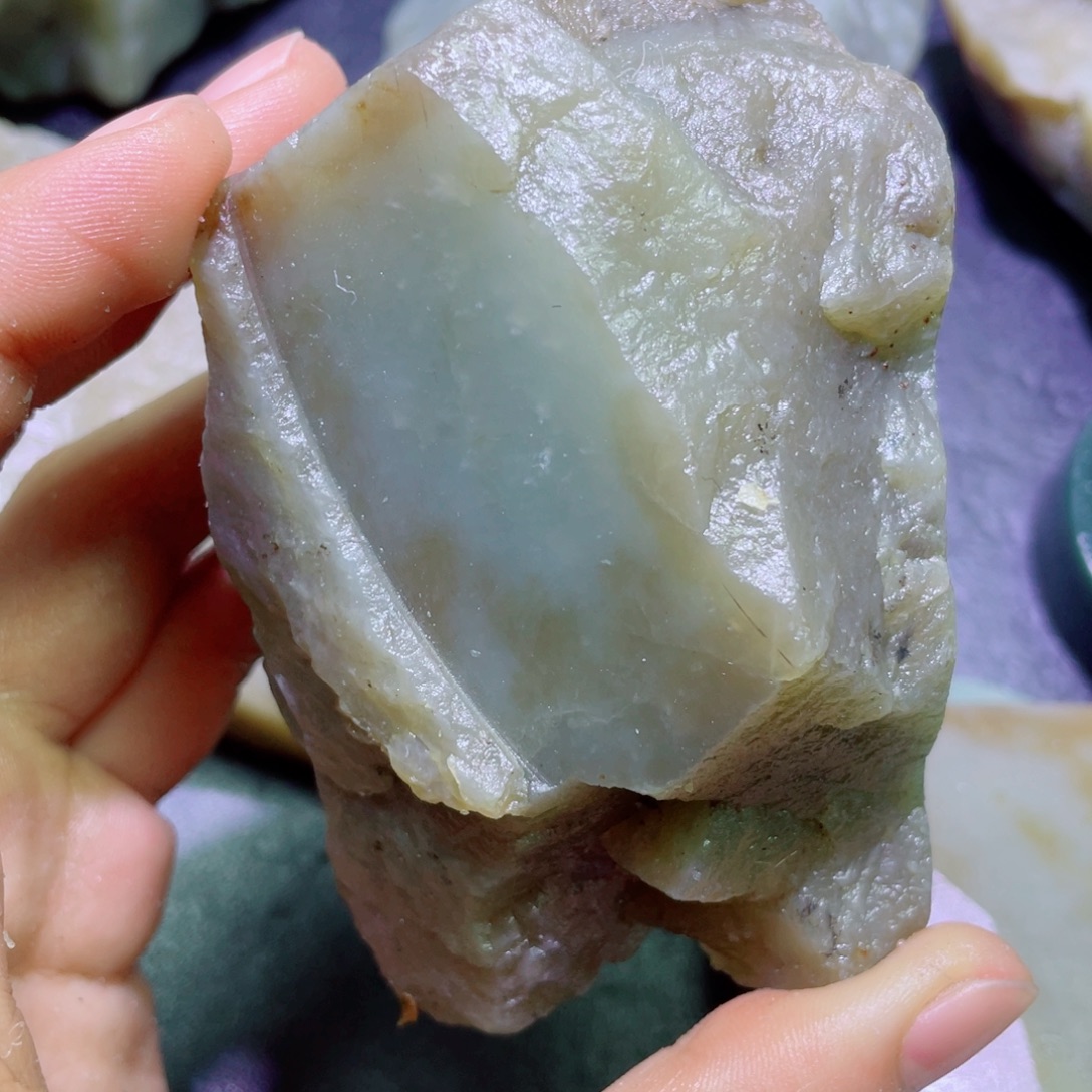 和田玉未镶嵌珠宝半成品