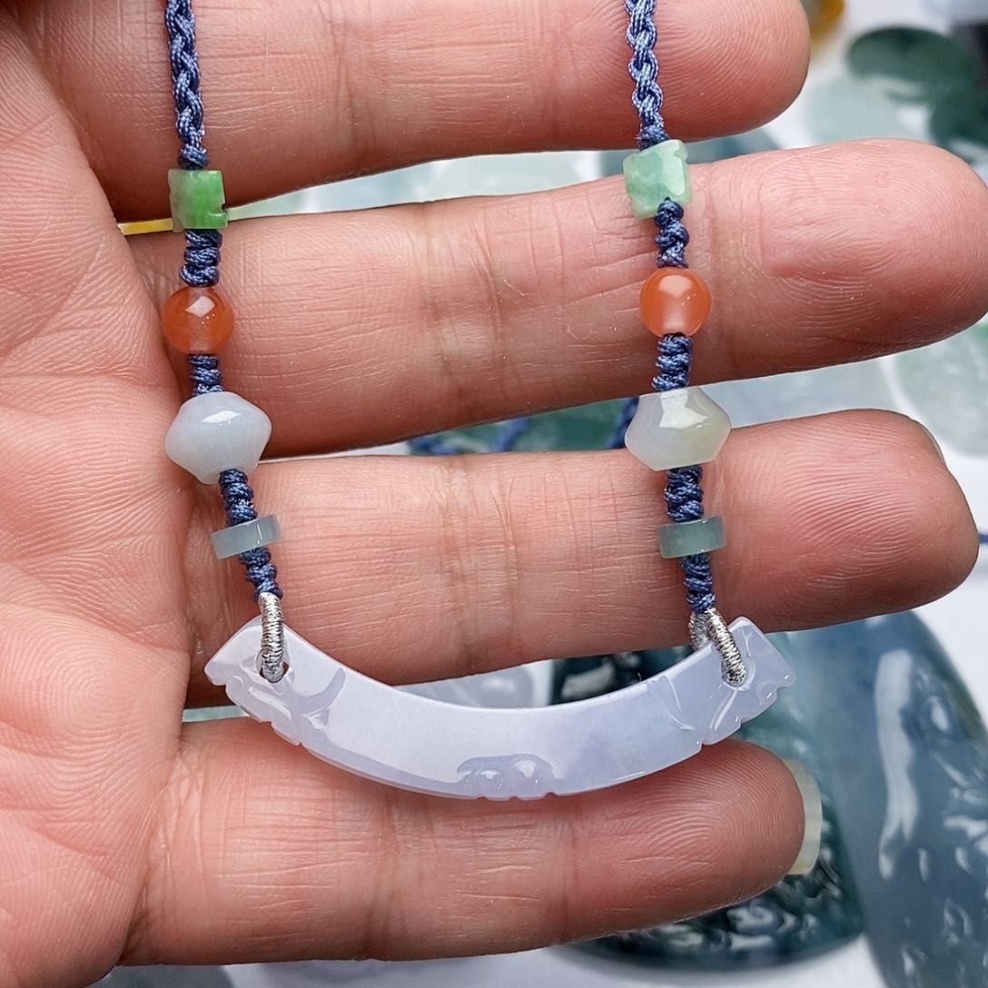 翡翠颈饰未镶嵌玉衡