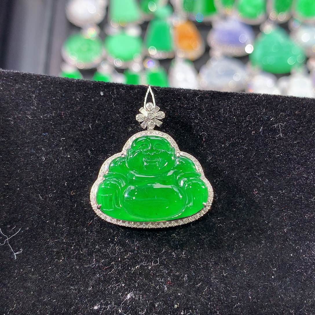 翡翠18K金镶嵌颈饰