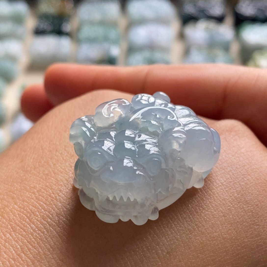 翡翠未镶嵌颈饰天然翡翠貔貅吊坠