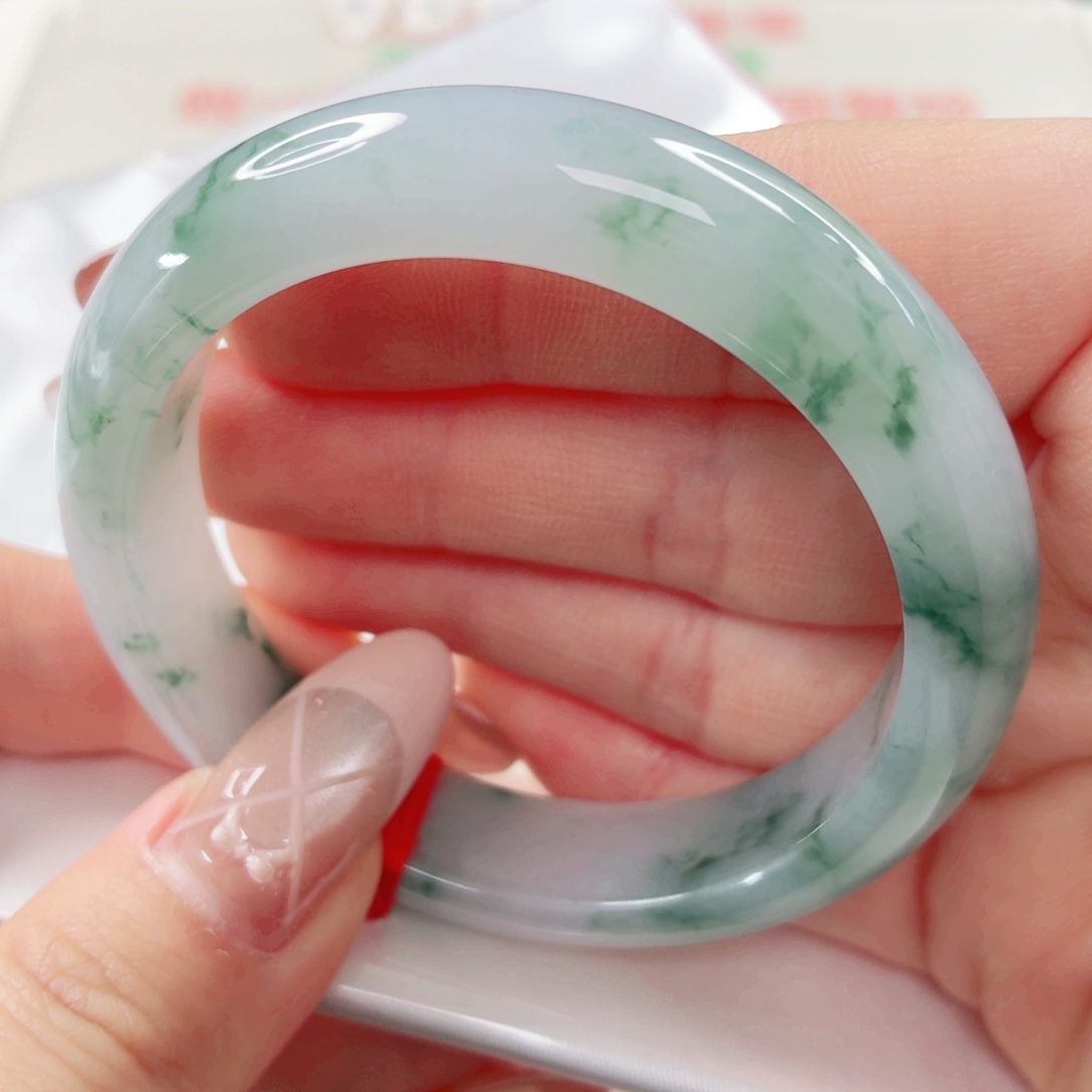 翡翠未镶嵌手镯51.6x609