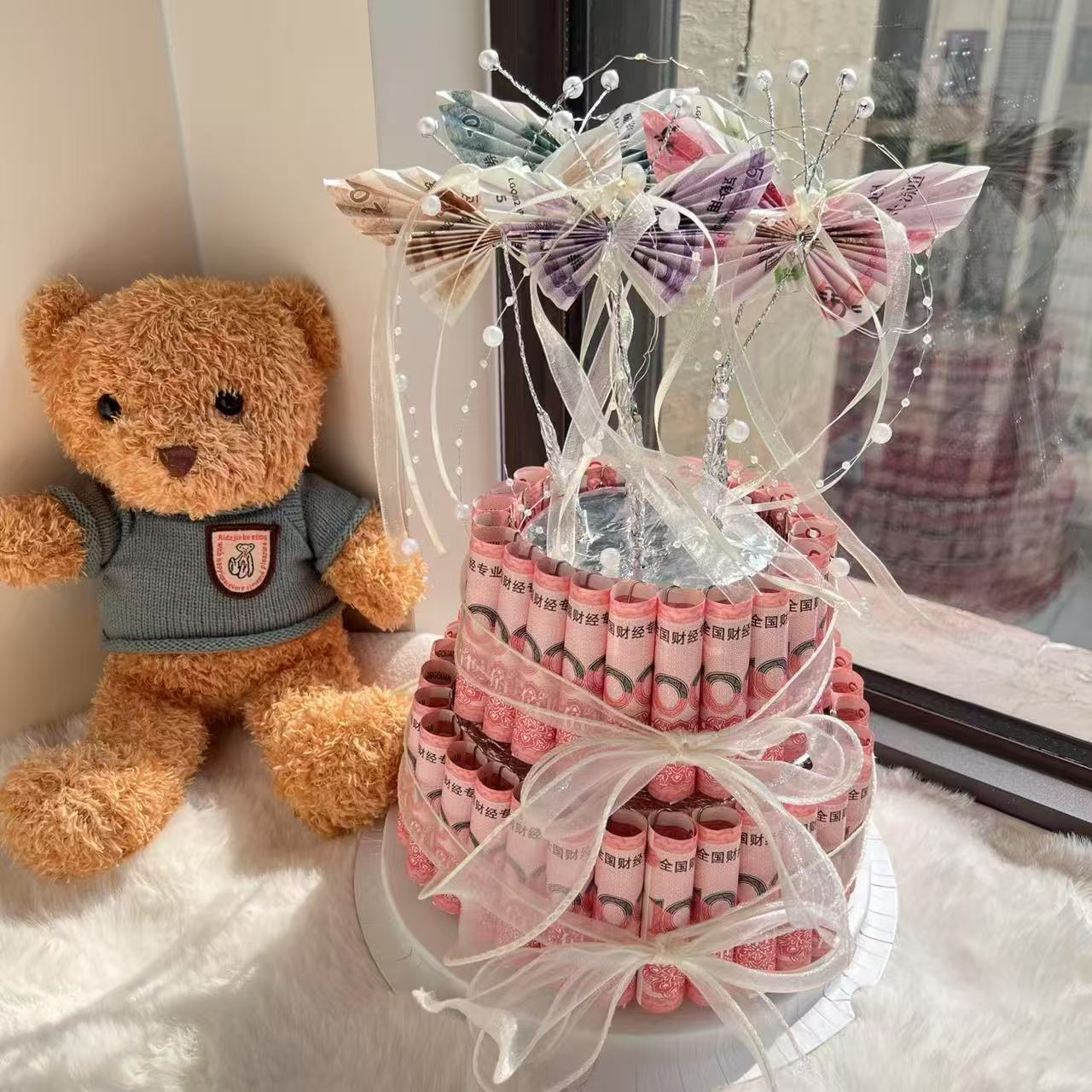 双层蛋糕礼盒网红同款生日情人节送女友创意礼物蝴蝶花有钱花材料