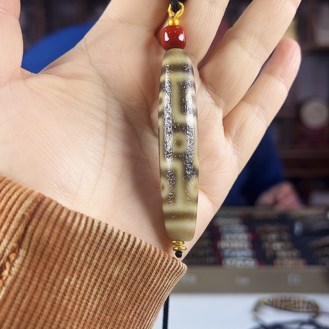 哄***手玛瑙/玉髓合金颈饰～美泓