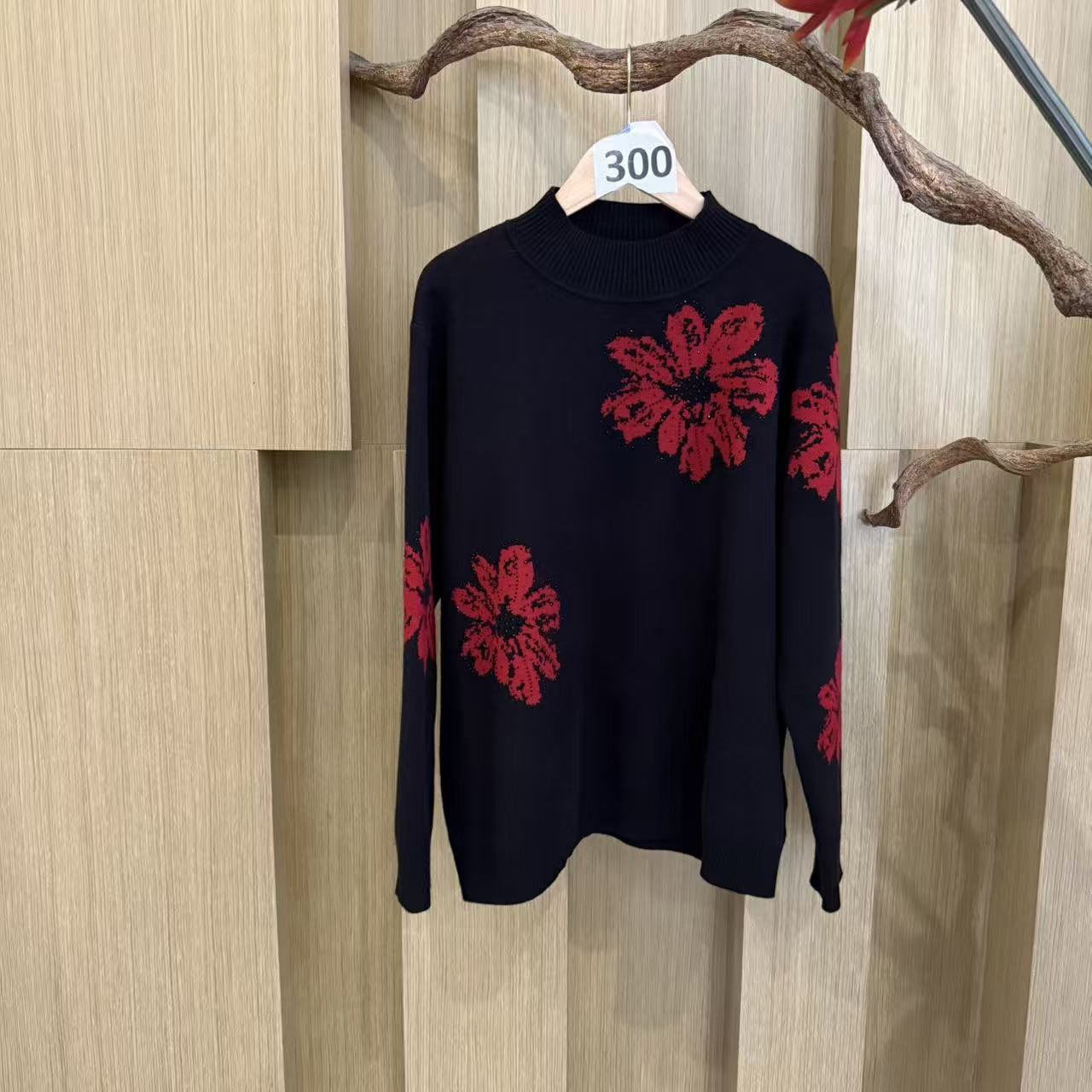 【嘉一定制】韩版时尚黑底红花高级轻奢定制款长袖秋款上衣300