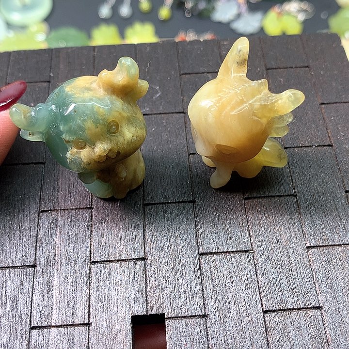 蛇纹石玉耳饰未镶嵌