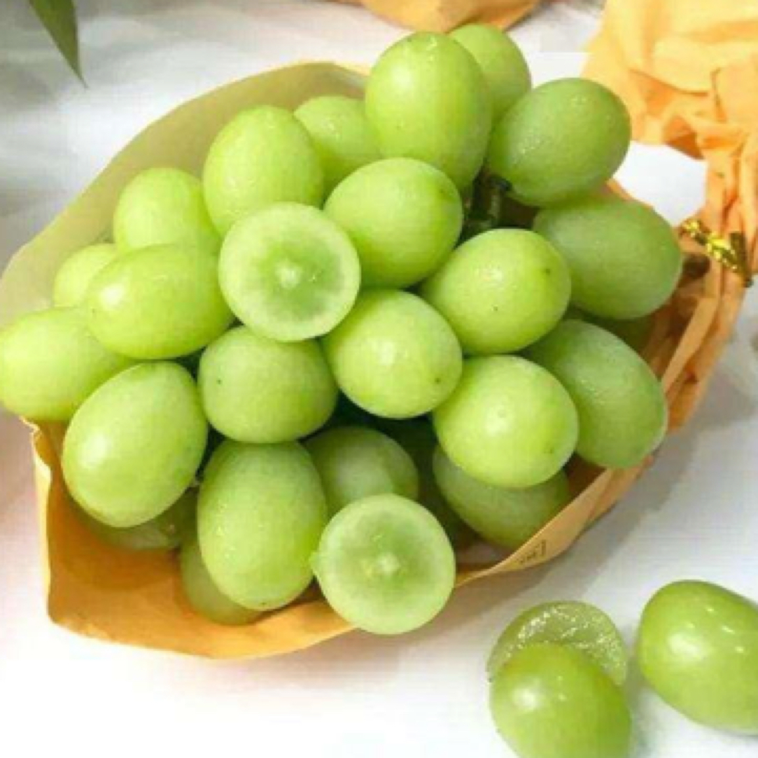 晴王葡萄（900-1200g）