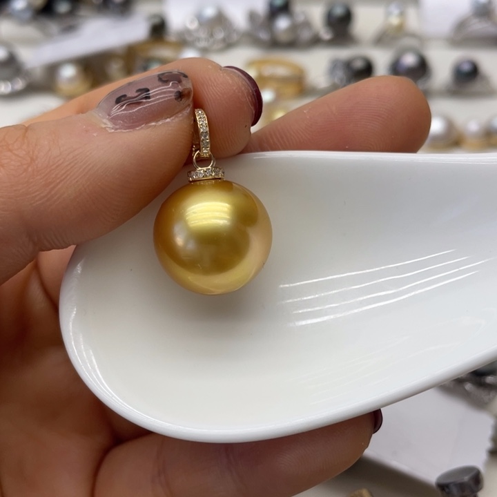 海水珍珠吊坠(不含链)18K金镶嵌