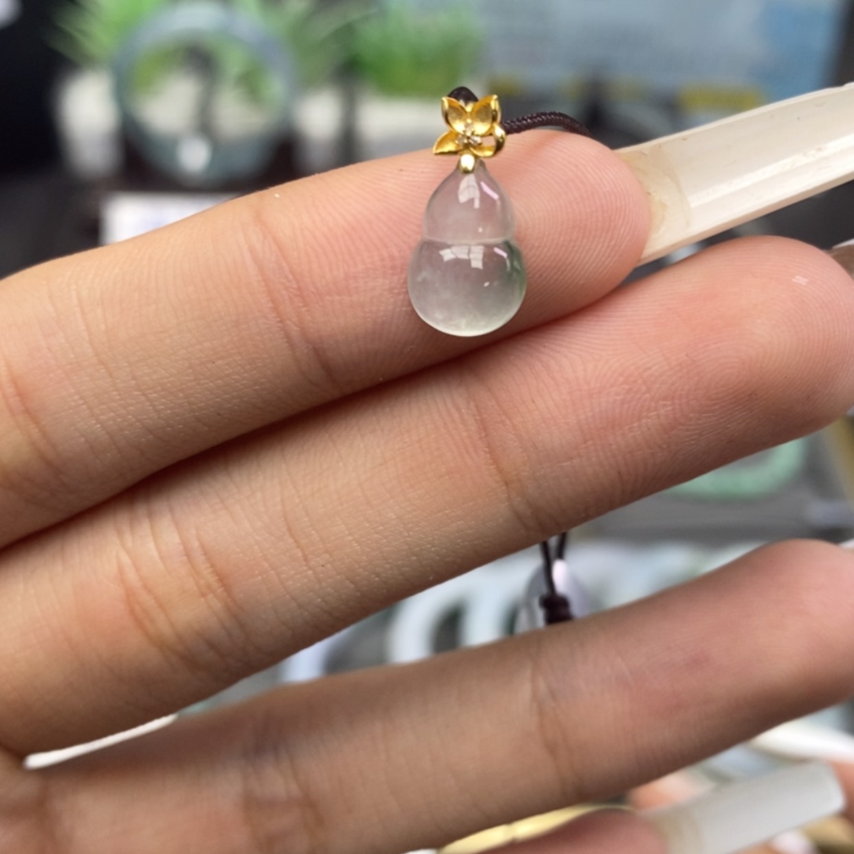 【闪购商品】颈饰18K金镶嵌翡翠